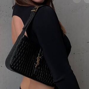 SOLD Yves Saint Laurent Black Croc-Embossed 5à7 - regular size. NEW FULL SET